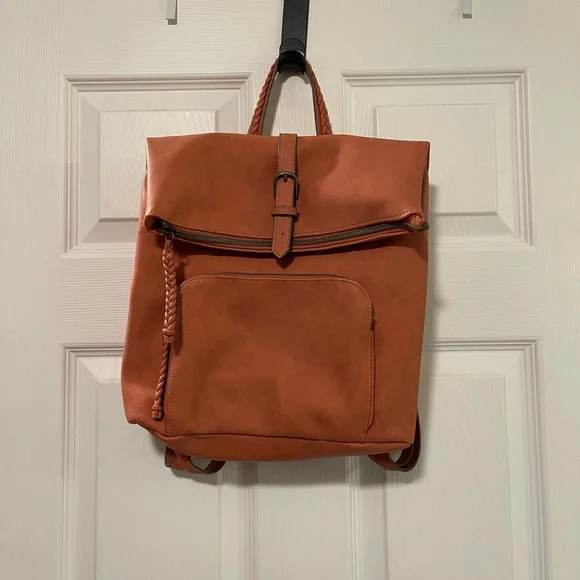 EUC Brown Leather Backpack VTG Brown Leather Small Backpack Exterior Pockets Tassels  main image 3